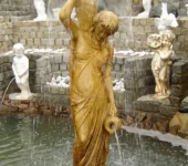 Posąg Kobieta z Lampą