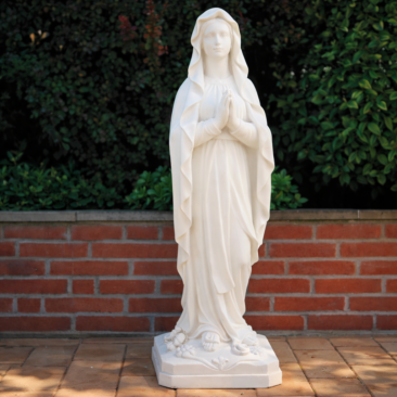 Posąg Madonny z Lourdes