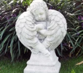 Rzeźba Anioła Stróża